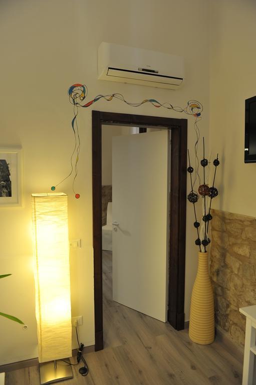 كوميزو B&B Al Teatro المظهر الخارجي الصورة