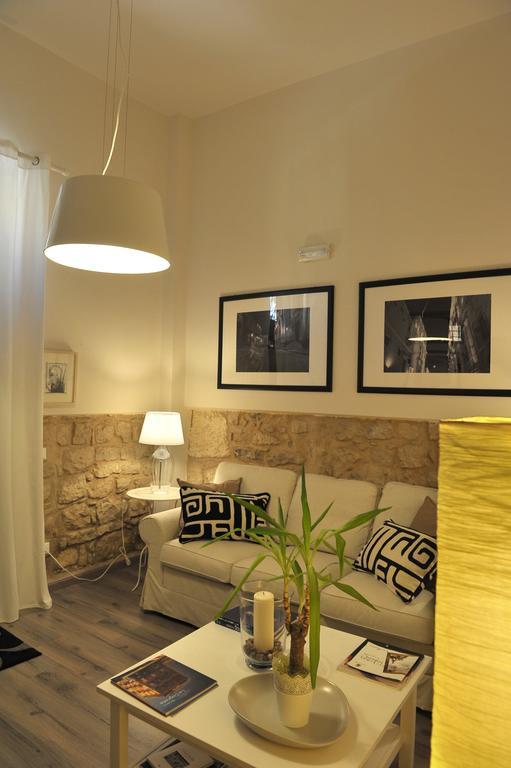 كوميزو B&B Al Teatro الغرفة الصورة