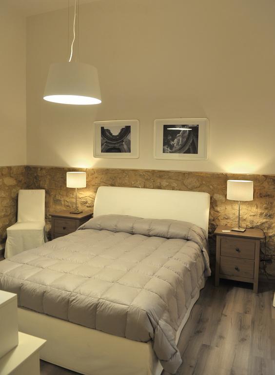 كوميزو B&B Al Teatro الغرفة الصورة